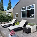 Venice Bungalows On Abbot Kinney